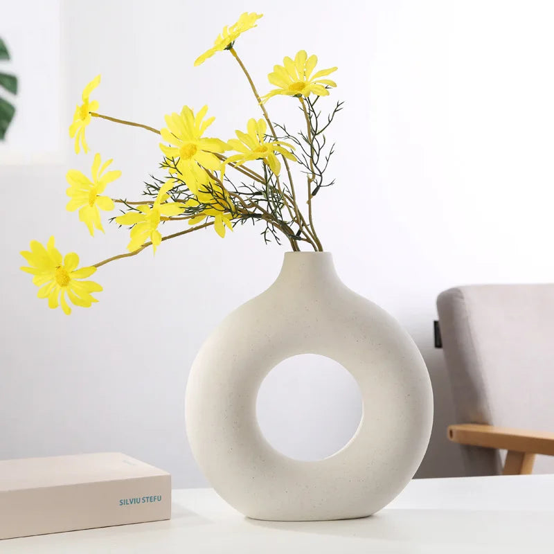 Nordic Ceramic Hollow Vase