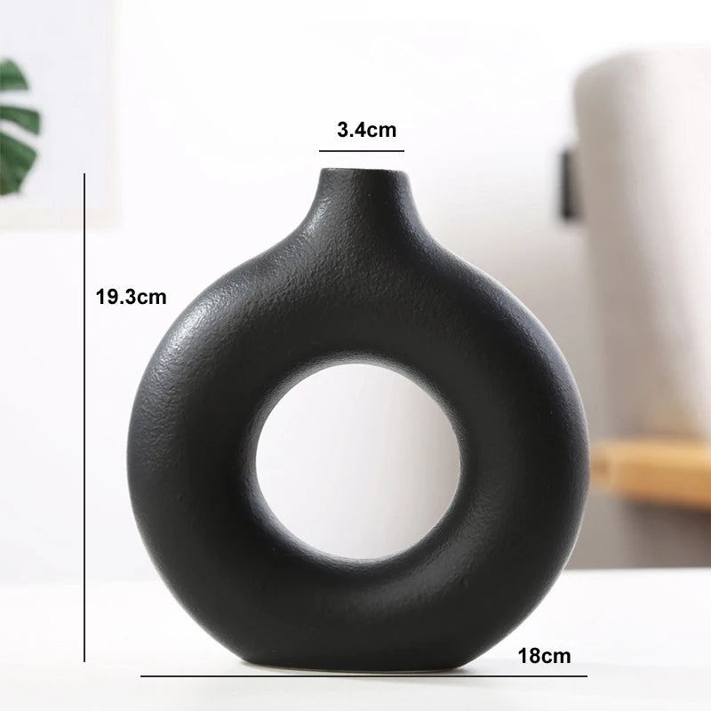 Nordic Ceramic Hollow Vase